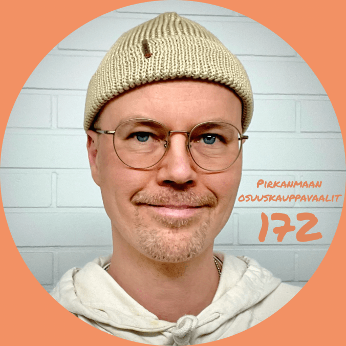 Naamakuva Jukka Peltokoski